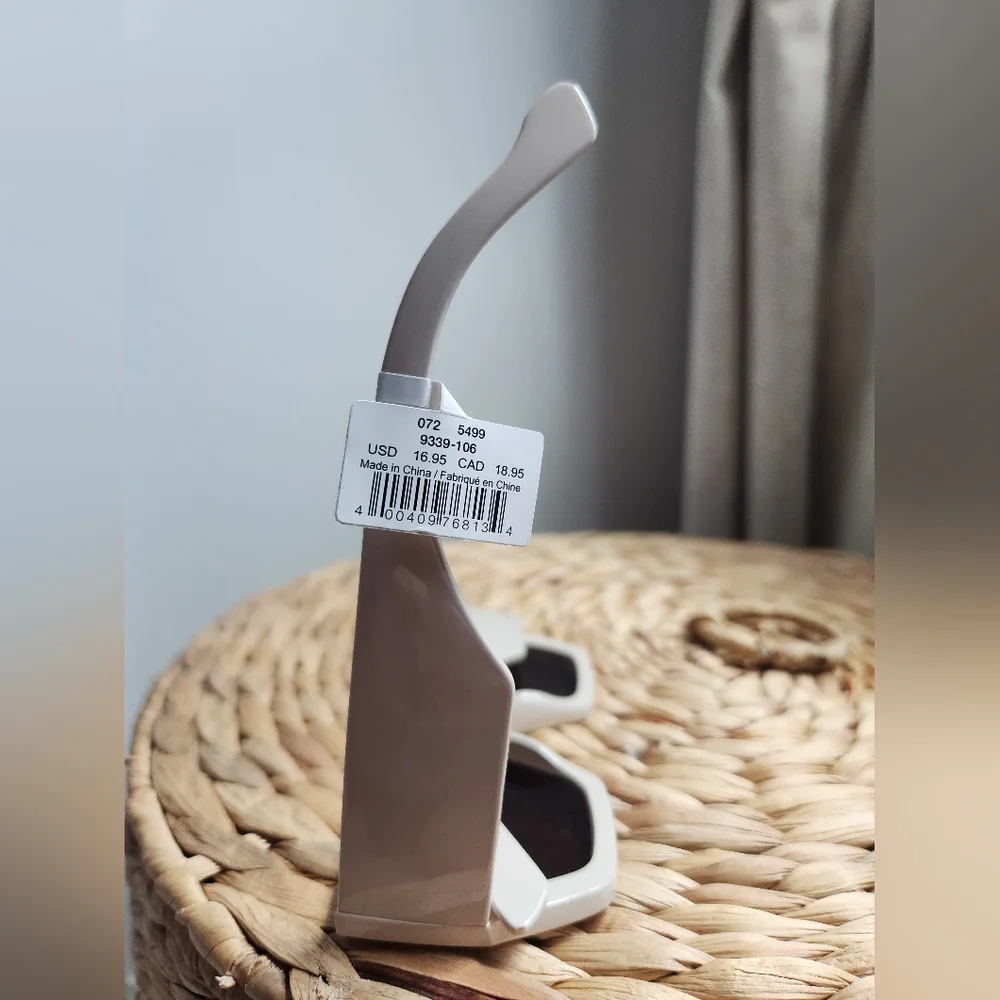 Aerie‎ Beige Sunglasses NWT